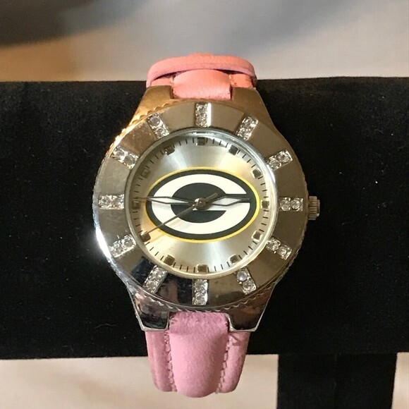 NFL Accessories - NFL Green Bay Packers Pink Game Time Watch